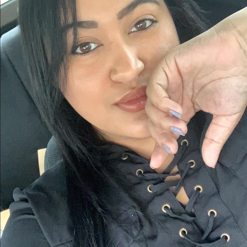 Meet your Posher, Ashley